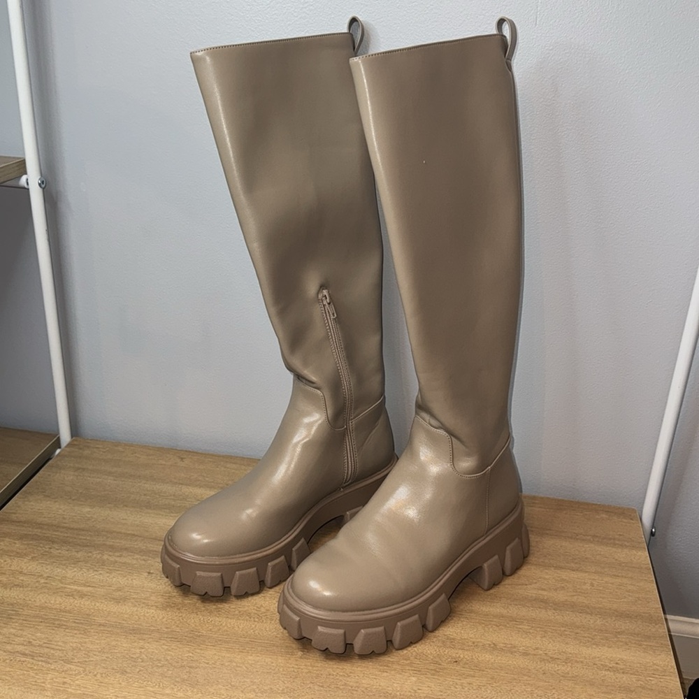 NA-KD Profile Sole Shaft Boots - Picture 2 of 6